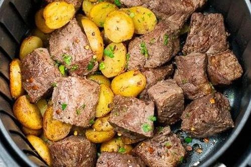 Làm bò bít tết bằng nồi chiên không dầu: Siêu nhanh và thành phẩm ngon miễn chê