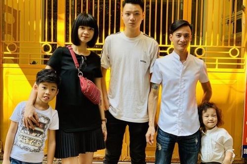 Nhan sắc khó tin của 'bà trùm chân dài' U40