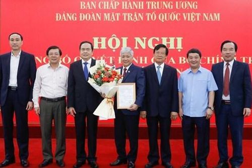 Bộ Chính trị chỉ định ông Đỗ Văn Chiến giữ chức Bí thư Đảng đoàn MTTQ Việt Nam