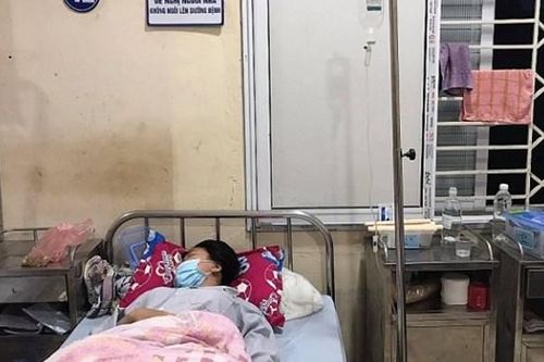 Phú Thọ: Làm rõ nghi vấn nữ sinh lớp 10 bị gia đình người yêu cũ chặn đường mắng chửi, hành hung đến chấn động não