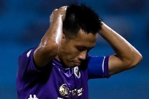 CLB Hà Nội vs CLB Viettel - đổi màu derby