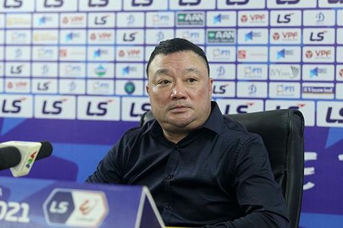 HLV Trương Việt Hoàng thừa nhận Viettel thắng may mắn