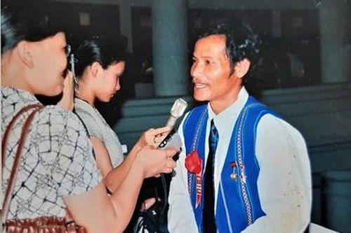 Vĩnh biệt 'cánh chim báo tin vui'