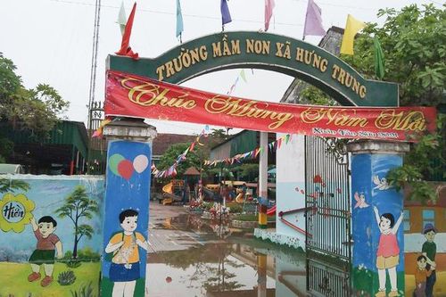 Bơm nước thủy lợi tràn vào trường học tại Nghệ An: Sớm xử lý để không tái diễn