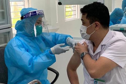 Bộ Y tế phân bổ 811.200 liều vaccine COVID-19 đợt 2