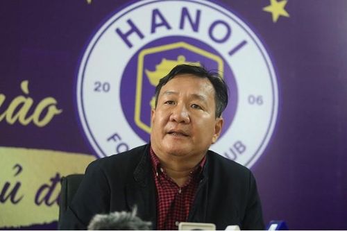 Thay thế HLV trưởng, ông Hoàng Văn Phúc phải tác động tâm lý cho cầu thủ CLB Hà Nội