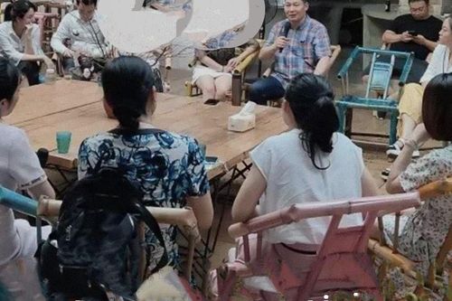 Người Trung Quốc đến quán cà phê để 'thoải mái nói về cái chết'