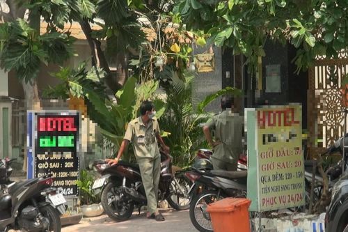 Điều tra vụ nam thanh niên tử vong trong khách sạn