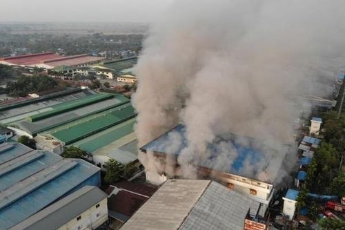 Myanmar tiếp tục có thương vong, nhà máy Trung Quốc bị phóng hỏa