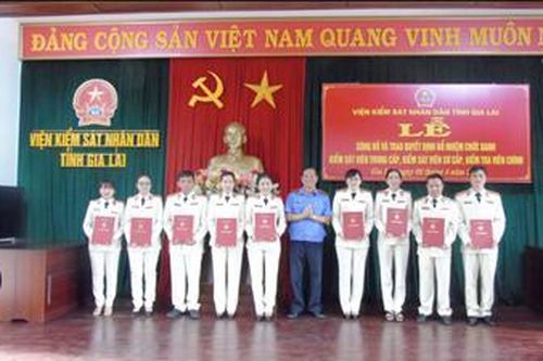 VKSND tỉnh Gia Lai trao quyết định bổ nhiệm các chức danh Kiểm sát viên và Kiểm tra viên
