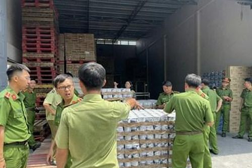 Phát hiện cơ sở kinh doanh buôn bán hàng nhậu lậu số lượng lớn