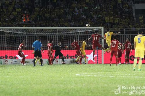Lần gần nhất SLNA giành chiến thắng trên sân Thống Nhất là khi nào?