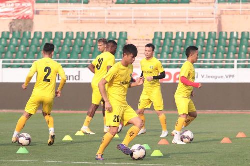 Không khí buổi tập của SLNA trước trận gặp CLB TP. Hồ Chí Minh