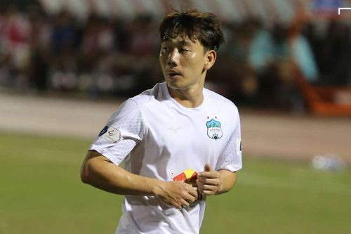 Minh Vương: 'HAGL không chỉ biết chơi bóng kiểu nghệ sĩ'