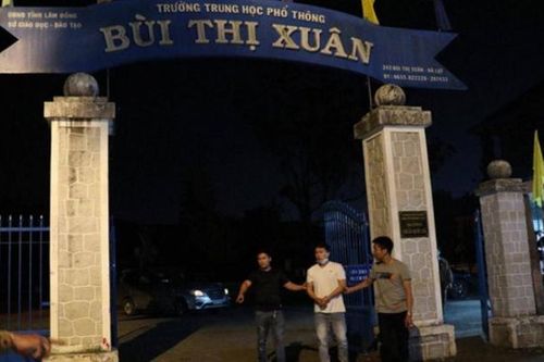 Nam thanh niên vừa ra tù giả là học sinh trèo vào trường trộm tiền và 20 điện thoại
