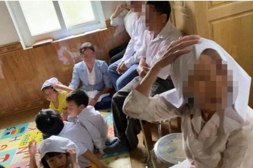 Nhóm người lớn lôi kéo trẻ em tụ tập, truyền tà đạo 'Hội thánh Đức chúa trời mẹ'