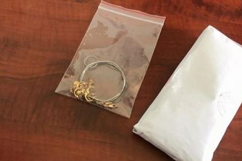 Sát hại gái bán dâm rồi cướp nhầm vàng giả