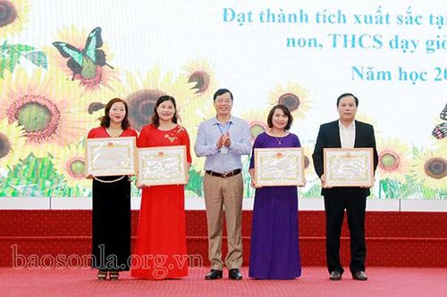 92 giáo viên mầm non, THCS đạt danh hiệu 'Giáo viên dạy giỏi' cấp Thành phố