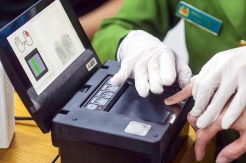 Những cá nhân nào được cấp Thẻ Căn cước công dân gắn chíp có giá trị vô thời hạn?