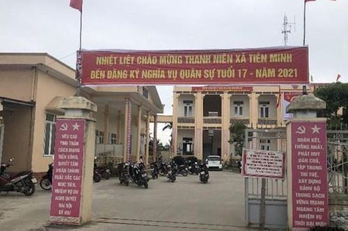 Hải Phòng: Tạm đình chỉ công tác hai công an viên thu tiền làm CCCD cao hơn quy định