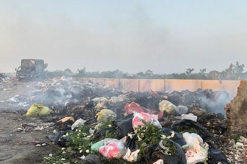 Hà Nội: Tái diễn tình trạng đốt rác bừa bãi