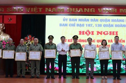 Quận Hoàng Mai: Đã tiếp nhận hơn 21.000 hồ sơ cấp thẻ căn cước công dân gắn chíp