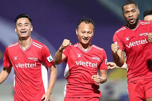 Hà Nội FC thay tướng nhưng chưa thể đổi vận