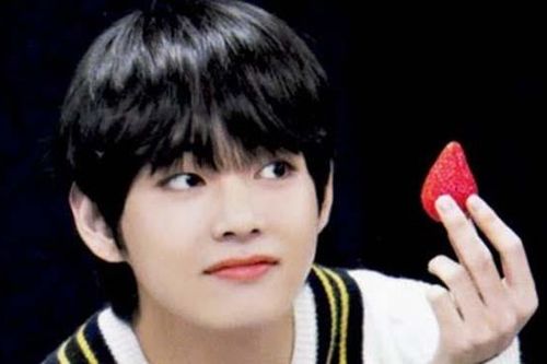 V BTS không còn cảm thấy 'khoái khẩu' với dâu tây, lý do?