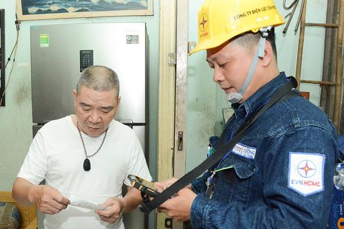 Phúc tra khách hàng có sản lượng điện tăng hoặc giảm từ 30%