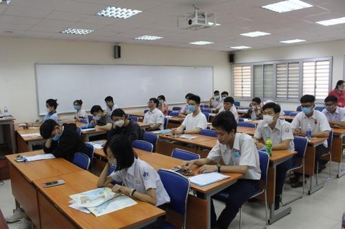 Tuyển sinh 2021: Nhiều ngành 'khát' nhân lực nhưng thiếu thí sinh