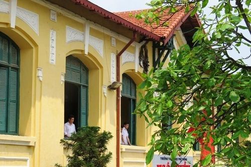 Ngôi trường có 2 cựu học sinh trở thành tân Bộ trưởng