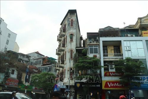 Mạnh tay xử lý vi phạm trật tự xây dựng - Bài 2: Mô hình mới đặc thù