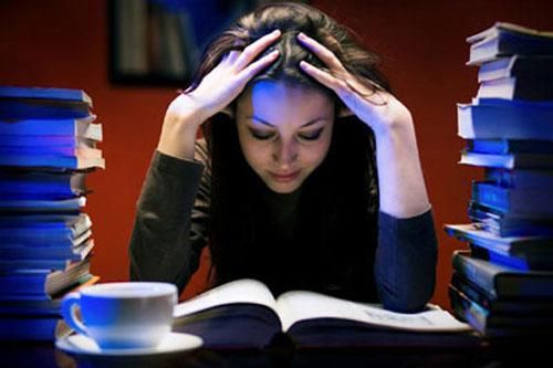 Mẹo cực hay để chống buồn ngủ khi học tập và ôn thi