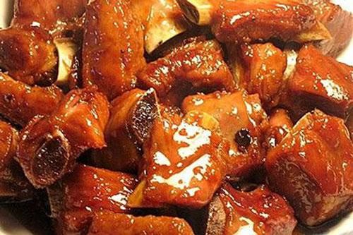 1 số món ăn ngon được chế biến từ sườn lợn, hề ăn là ghiền