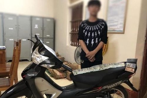 Thiếu niên đột nhập nhà hàng xóm trộm tiền mua xe máy tặng bạn gái