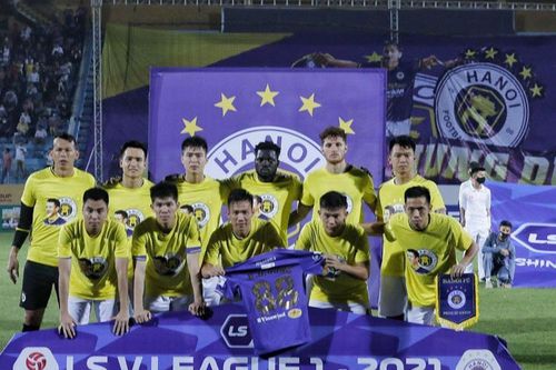 Liên tục chơi xấu, cầu thủ Hà Nội FC có xấu hổ trước nỗi đau của Hùng Dũng?