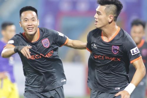 Tiến Linh lập hat-trick trong trận cầu có 7 bàn thắng
