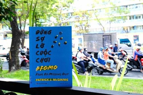 Cuốn sách chỉ cách thoát khỏi hội chứng tâm lý đang 'đánh cắp' hạnh phúc của hàng tỷ người