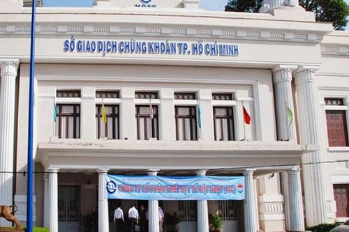 Giảm tải hệ thống, HOSE tạm dừng nhận giao dịch cổ phiếu mới