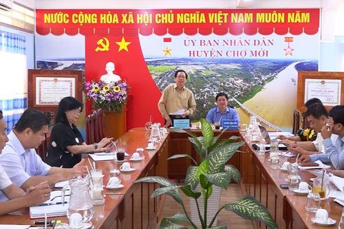 Kiểm tra công tác bầu cử tại huyện Chợ Mới