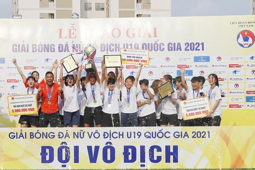 Than Khoáng sản Việt Nam vô địch giải bóng đá Nữ vô địch U.19 Quốc gia 2021