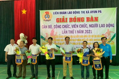Ayun Pa: Khai mạc Giải Bóng bàn cán bộ, công chức, viên chức, người lao động