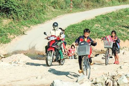 Sau thiên tai, Hướng Hóa gặp khó khăn trong xây dựng nông thôn mới
