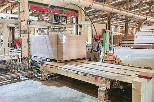 Các doanh nghiệp nỗ lực thực hiện 'mục tiêu kép'