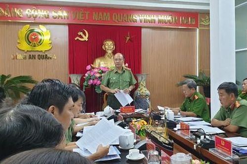 Công an TPHCM kiểm tra công tác đảm bảo ANTT bầu cử tại Công an Quận 4
