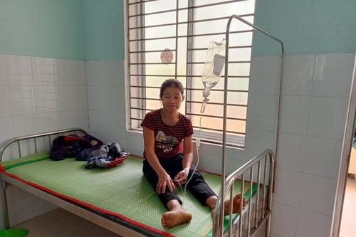 Ăn nấm rừng, 5 người ở Quảng Nam ngộ độc