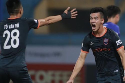 Tiến Linh lập hattrick, Becamex Bình Dương thắng kịch tính Nam Định