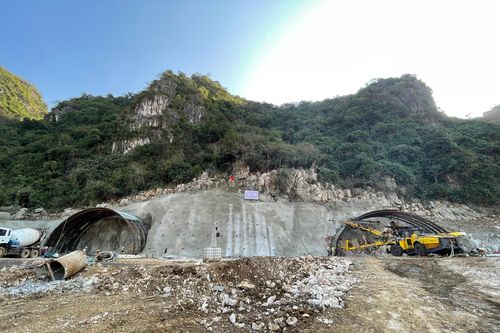 Nguy cơ chậm tiến độ 2 dự án thành phần cao tốc Bắc-Nam