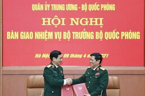 Một số hình ảnh tại Hội nghị bàn giao nhiệm vụ Bộ trưởng Bộ Quốc phòng