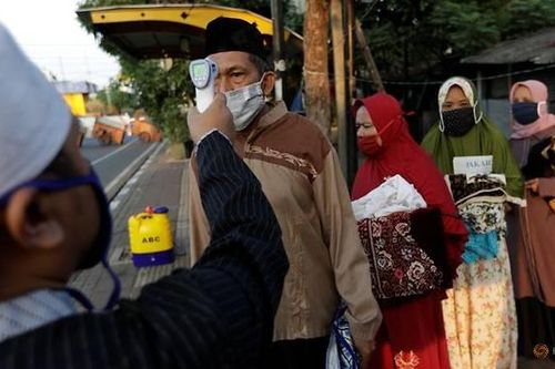 Thái Lan đóng cửa điểm giải trí ở 41 tỉnh, Indonesia cấm người dân đi lại để ngăn nCov